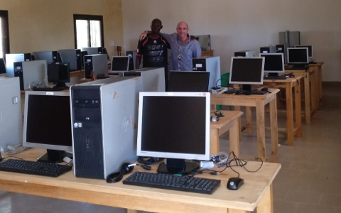 ordinadors Senegal-b