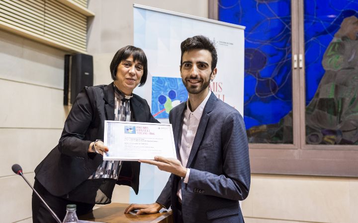 01-Premi Raül Peinado - Facultat d’Educació Psicologia i Treball Social