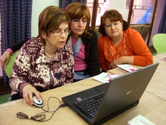 Cursos de Formació en TIC's per a Dones. "Enxarxades a Lleida" (Linyola)