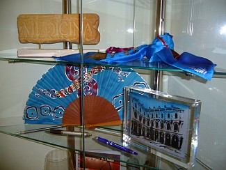 Alguns dels productes de la botiga de la Universitat de Lleida