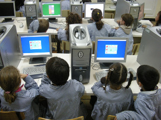 Guia sobre educació per al desenvolupament . Universitat de Lleida. Foto: J.A. Romero