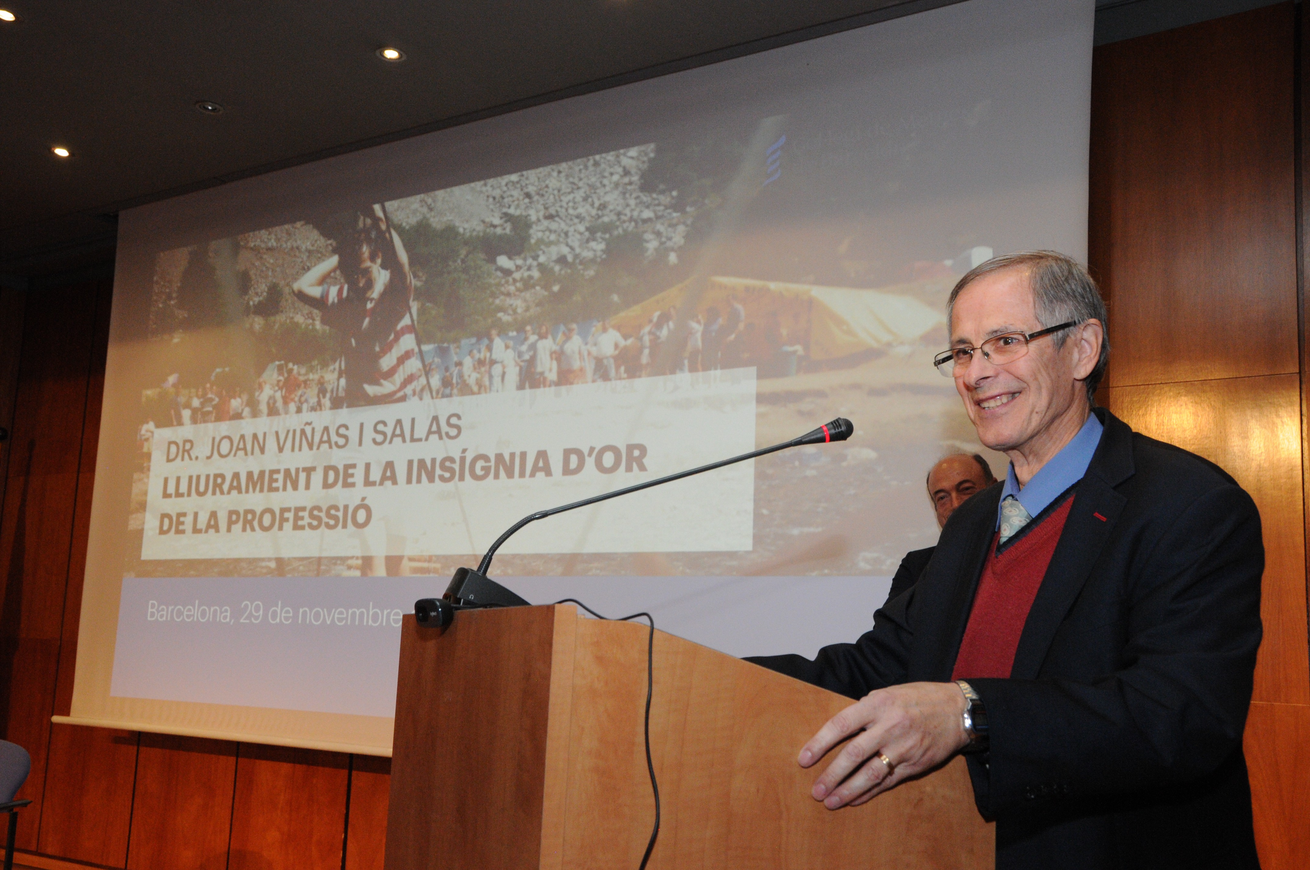 Homenatge del Col·legi de Metges a l'exrector de la UdL Joan Viñas