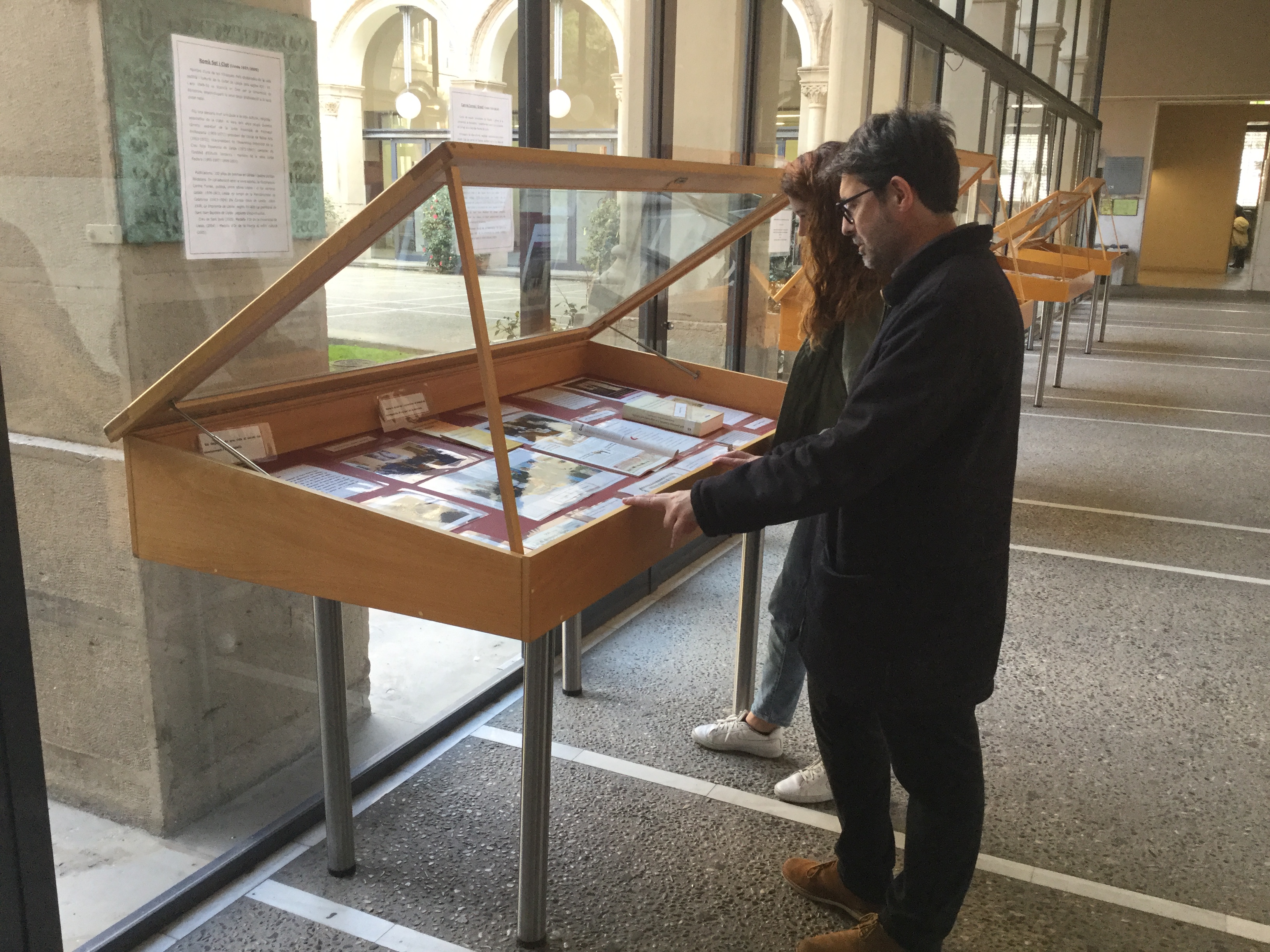 Exposició del llegat Romà Sol - Carme Torres a la UdL Exposició del llegat Romà Sol - Carme Torres a la UdL