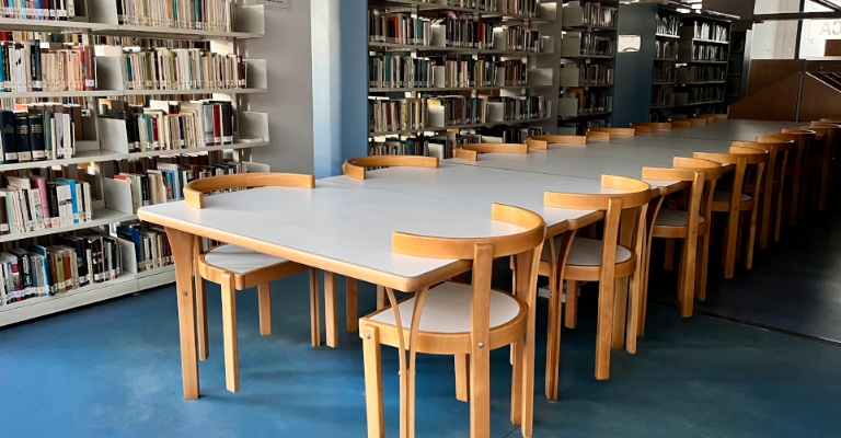 biblio a les fosques_port