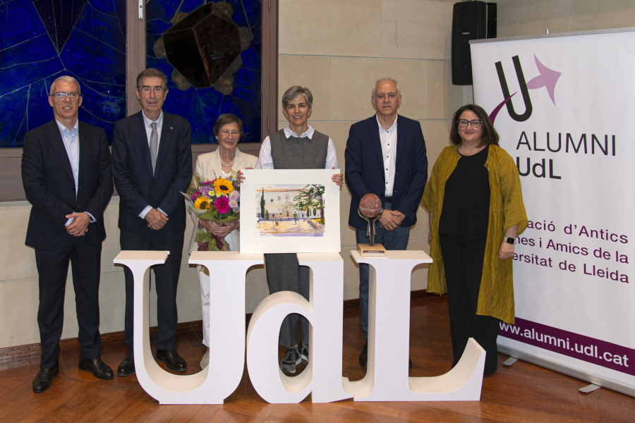 Marta Puyuelo Gros, 14è Premi Alfons de Borja atorgat per l'Associació d'Antics Alumnes i Amics de la Universitat de Lleida Marta Puyuelo Gros, 14è Premi Alfons de Borja atorgat per l'Associació d'Antics Alumnes i Amics de la Universitat de Lleida